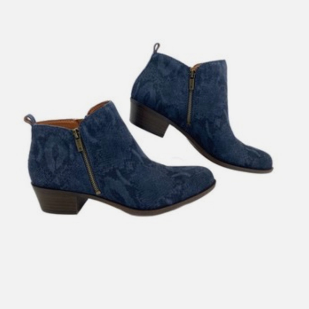 NWOB Lucky Brand Snake print size 5